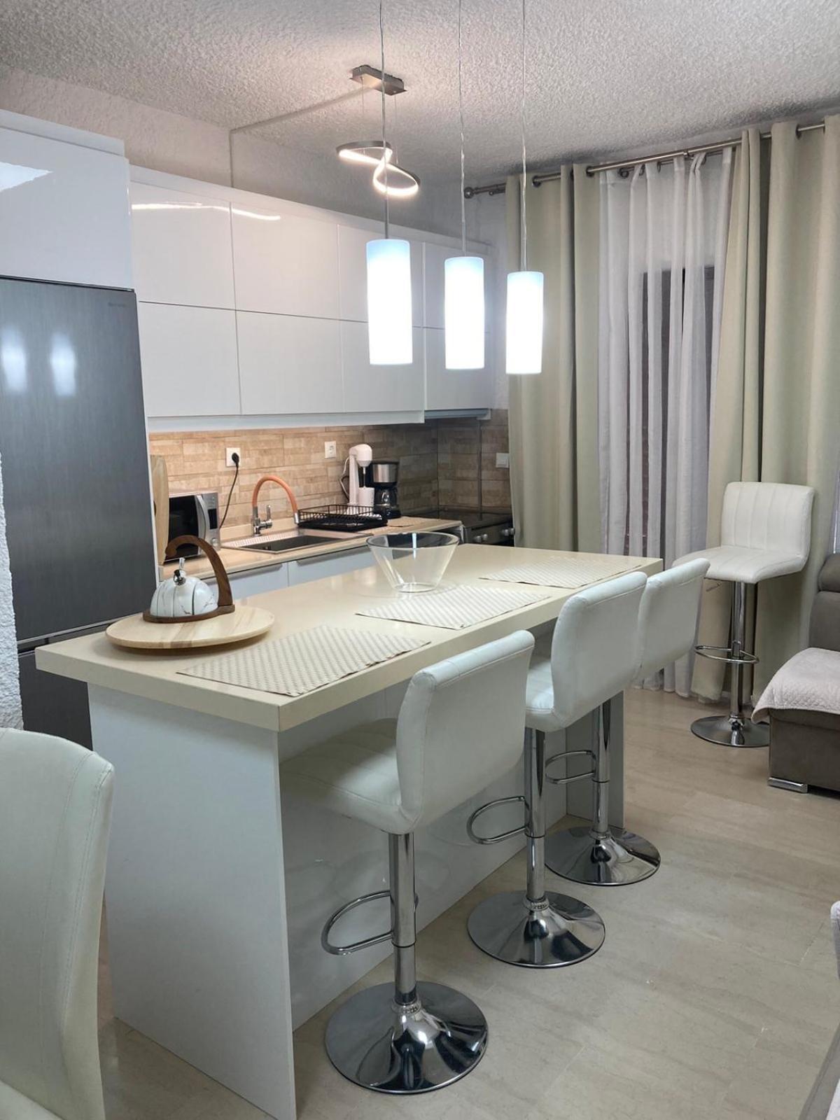Apartman Perea Peraía Exteriör bild