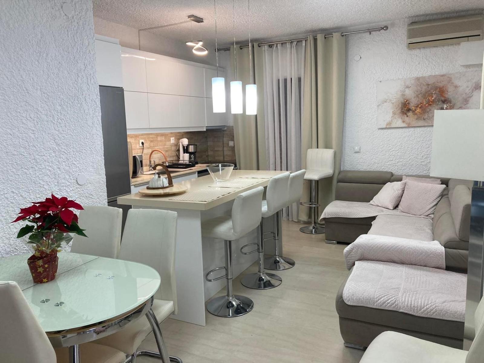 Apartman Perea Peraía Exteriör bild