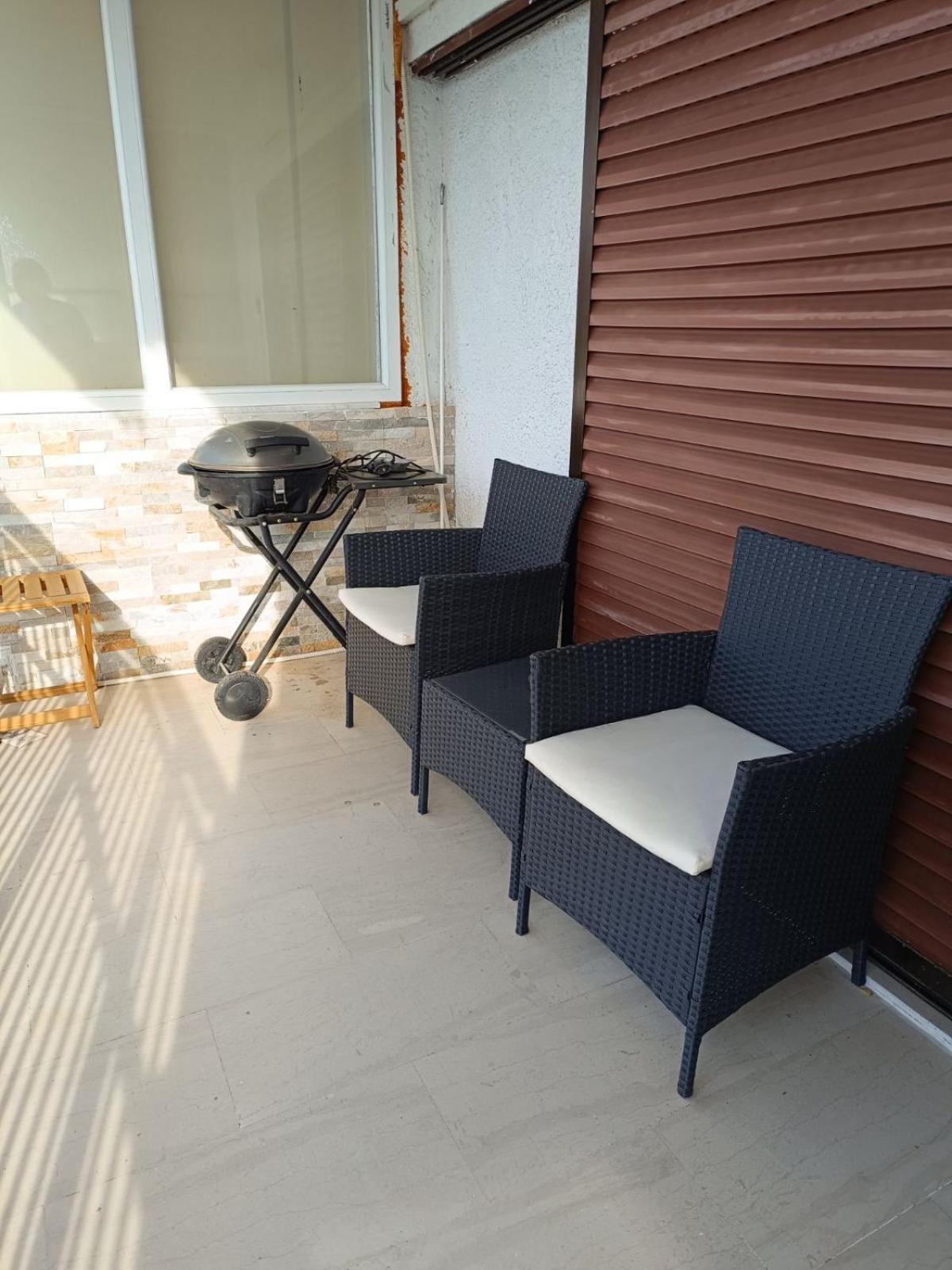Apartman Perea Peraía Exteriör bild